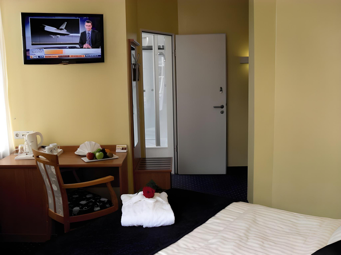 Bedroom 2, Grand Hotel Downtown, Frankfurt am Main