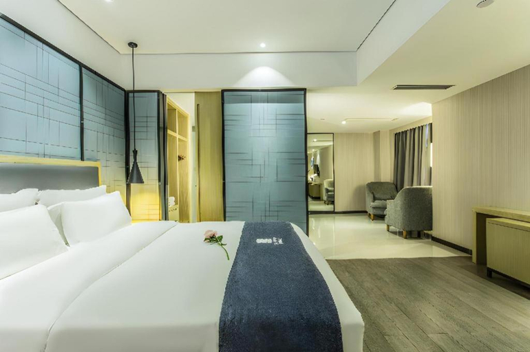 Bedroom 2, Echarm Hotel Beihai Railway Station, Beihai