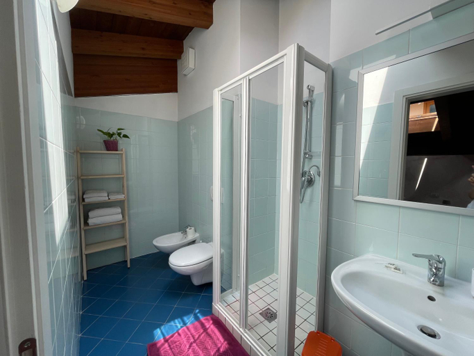 Others 4, B&B Gardumo, Trento
