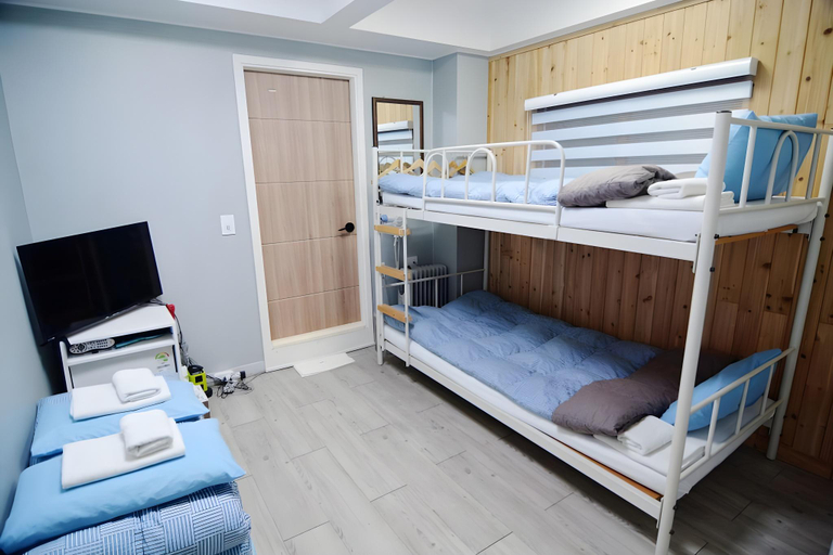 Bedroom 3, Insadong Hostel, Jongno