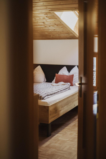 Bedroom 2, Tollhof Apartments and Farm, Bolzano