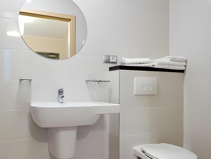 Bathroom, Pensjonat Kapitan, Kłodzko