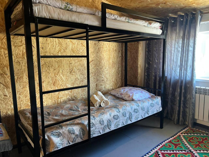 Bedroom 3, Akjol guest house, Kemin