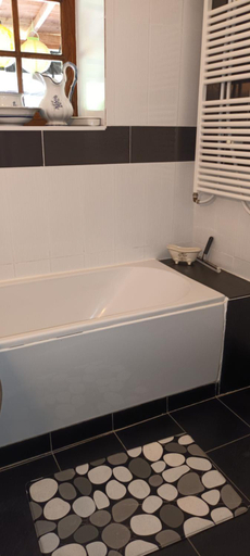 Bathroom 2, Chambre d'Hote - Les Touilles, Dordogne