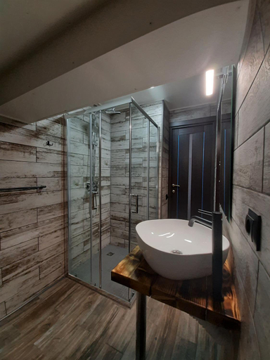 Bathroom 3, Hostel Tundra, Murmansk gorod