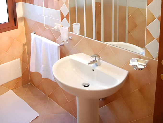 Bathroom 2, B&B Il Corbezzolo, Nuoro