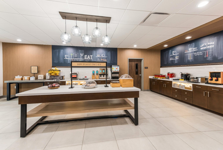 Food & Drinks, Hampton Inn & Suites by Hilton Benton Harbor, Berrien