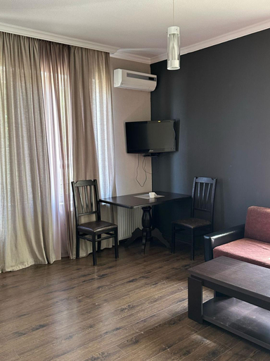 Others 4, Hotel Erma, Telavi