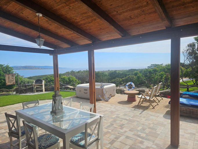 Others 5, Villa Boat, Sassari