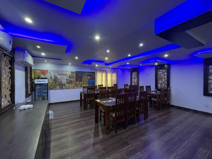 Food & Drinks 5, Hotel Park Plaza, Varanasi