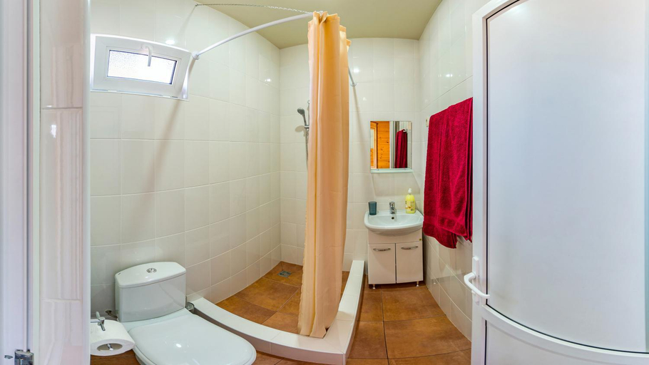 Bathroom 3, Guesthouse Raduga, Sochi gorsovet