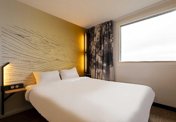Bedroom 3, B&b Hotel Valenciennes Onnaing, Nord