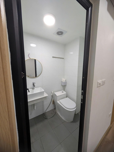 Bathroom 4, Era Apartment Thai Ha, Đống Đa
