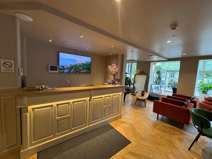 Public Area 2, Hotel Clemence, Paris
