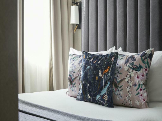 Bedroom 2, The Selwyn, Richmond, London