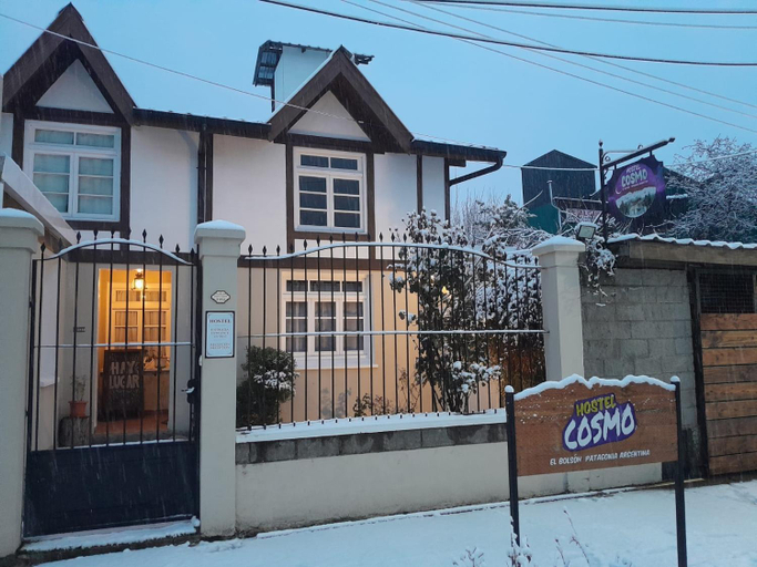 Exterior & Views 2, Hostel Cosmo, Bariloche