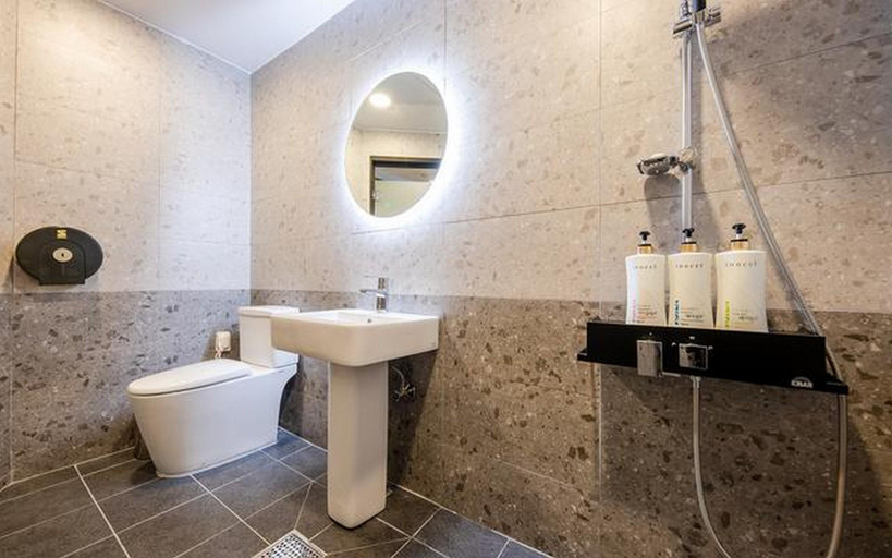 Bathroom 4, Jecheon Cats Hotel, Jecheon