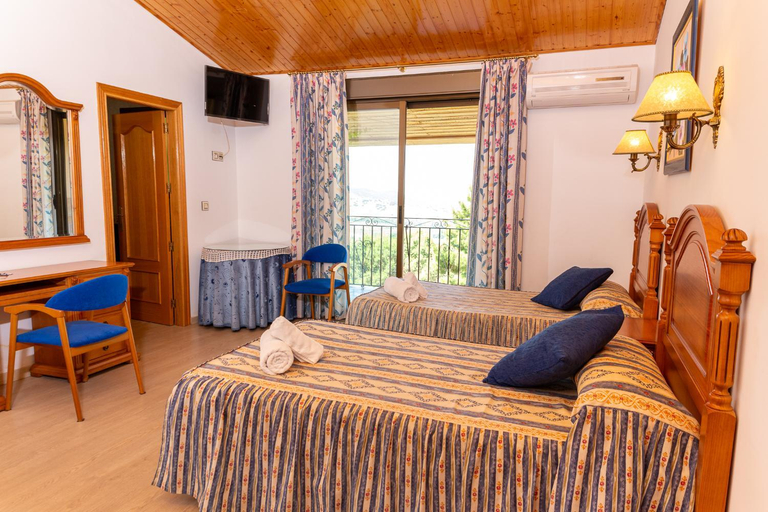 Others 4, Hostal Los Rosales, Albacete