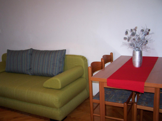 Others 4, Apartments Sestan, Novalja
