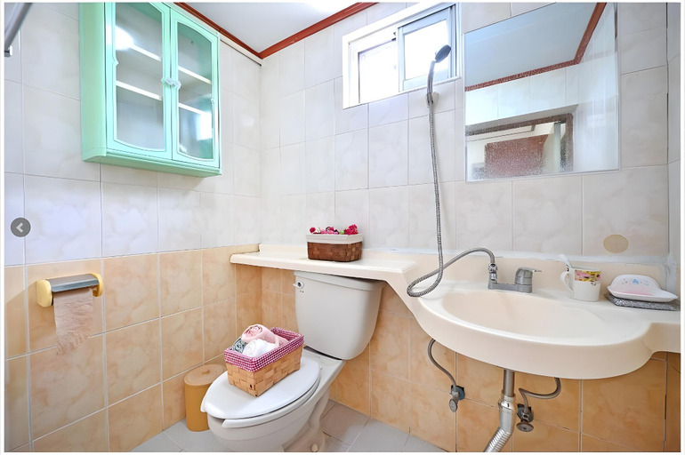 Bathroom, Jeonju Hanokmaeul Seongsim Haeoreum, Jeonju