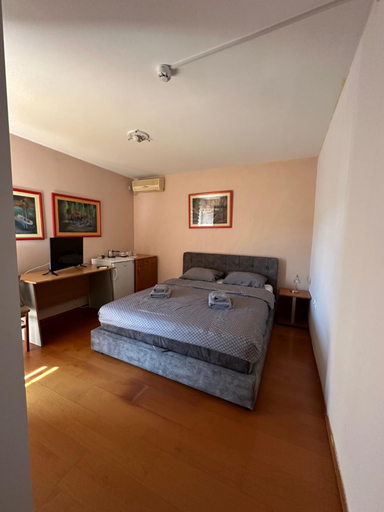 Bedroom 3, Vila Belilo, Sremski Karlovci