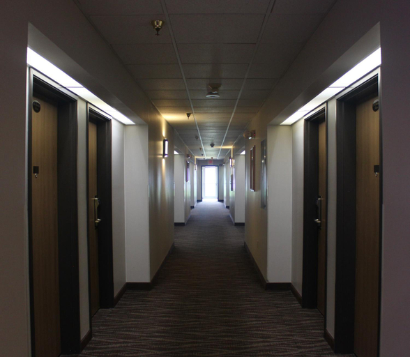 Others 4, Eastwood Inn, Morrison