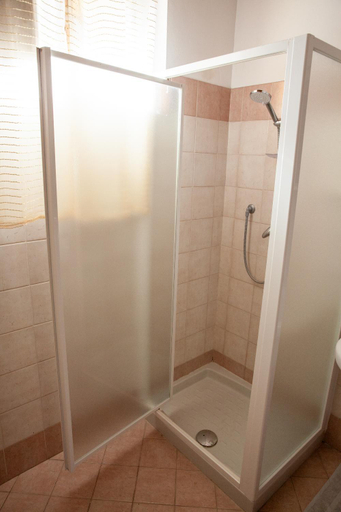 Bathroom 2, La Corte Salesiana - guest house - piano terra, Bergamo