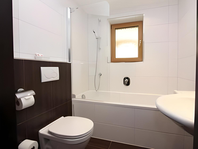 Bathroom 4, Vizensn Living, Imst