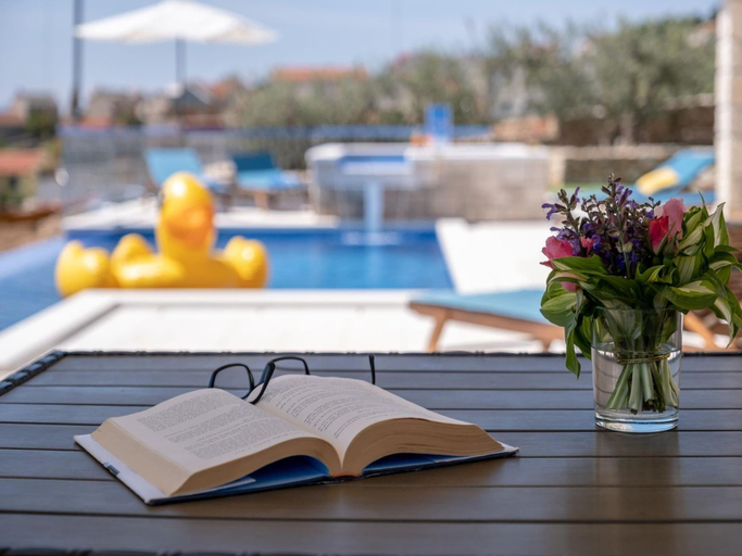 Sport & Beauty 3, Villa Blue Sky, Bol