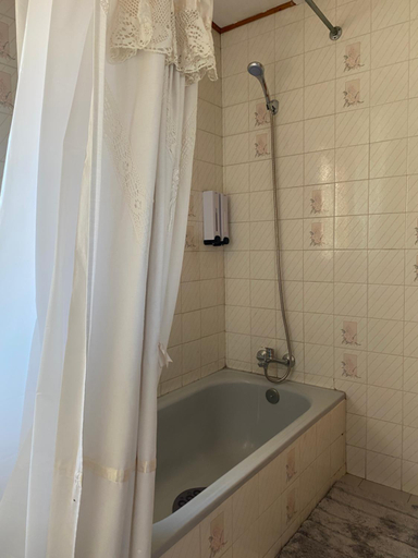 Bathroom 3, Casa - Ocho, Valparaíso