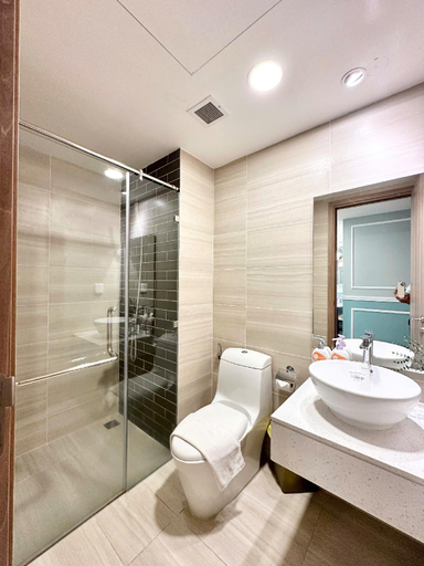 Bathroom 2, Yu Stay Lux & Cozy 2Bedrs Soho Residence Bui Vien , District 1