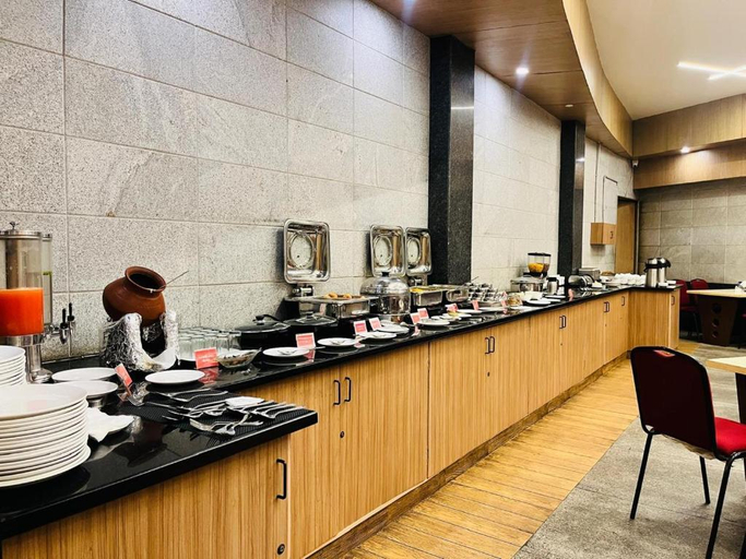 Food & Drinks 4, PLA RATHNA RESIDENCY , Tiruchirappalli