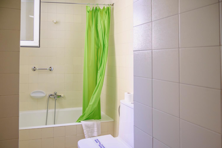 Bathroom 3, Hotel Paraiso, Granada