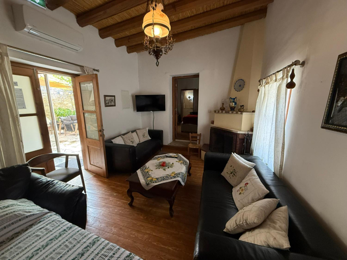Bedroom 2, Arhontiko Frangos, Larnaca
