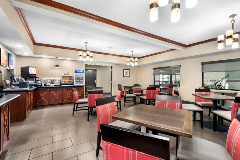 Food & Drinks 4, Comfort Inn & Suites North East, Cecil