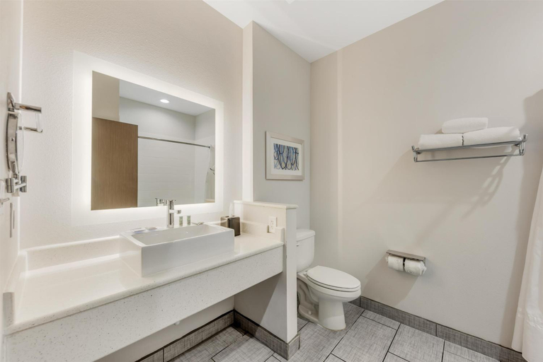 Bathroom 5, Best Western Green Oak Inn & Suites, Wilson