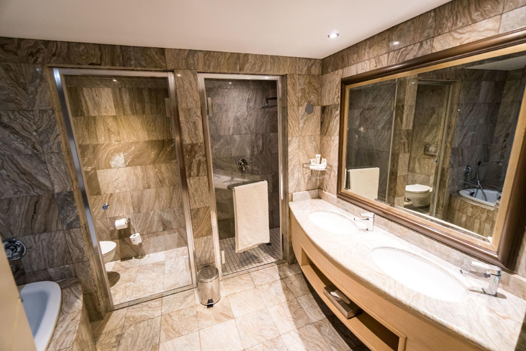 Bathroom 5, Windhoek Country Club Resort, Windhoek West