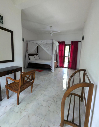Bedroom 4, Spartan villa, Hikkaduwa