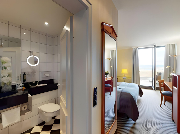 Others 4, Schlosshotel Kassel, Kassel