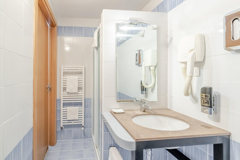 Bathroom 4, Dolomiti Chalet Hotel, Trento