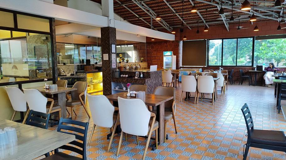 Food & Drinks 5, HillRock Resort & Villas, Karjat, Raigarh
