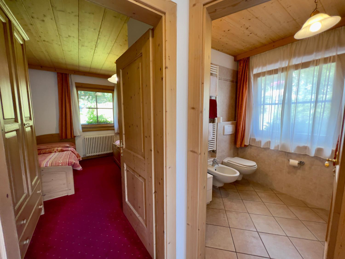Bathroom, Bait Ables, Sondrio