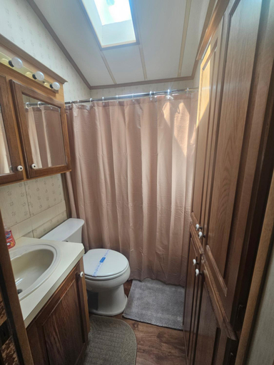 Bathroom, Woody's RV Resort LLC, Highlands