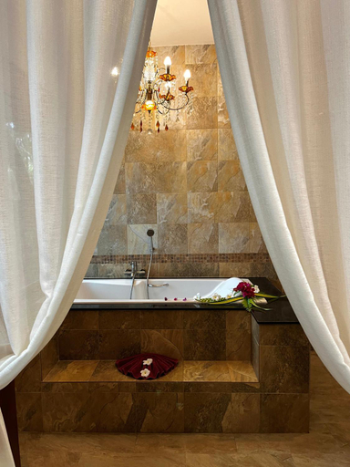 Bathroom 3, Saifon Villas, Mueang Krabi