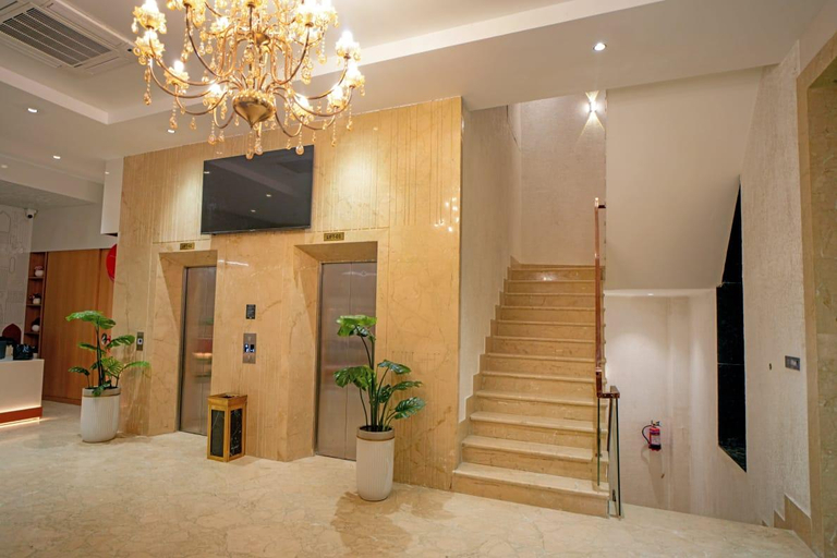 Public Area 3, Hotel Midas Inn Mathura, Mathura