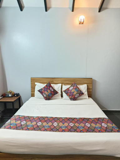 Bedroom 2, Raghunandan Resort (Super Deluxe Cottage), Nashik