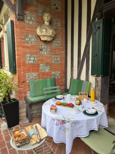 Others 4, Villa Maurice, Calvados
