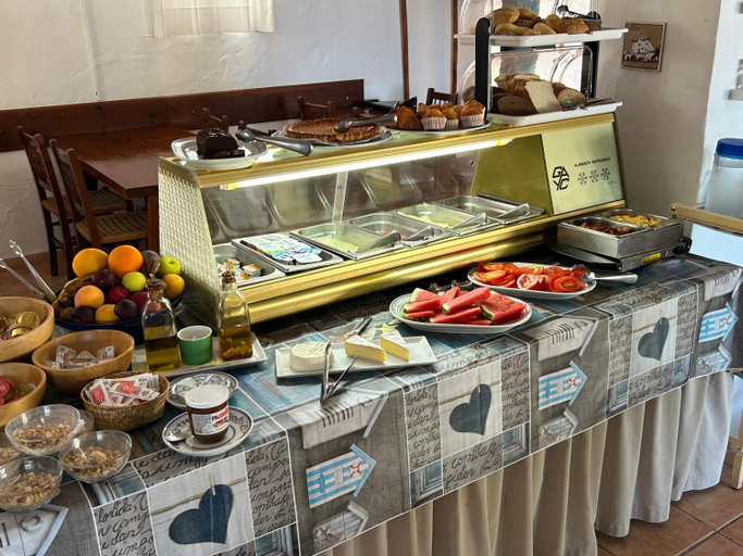 Food & Drinks 5, Hostal Cala Moli, Baleares