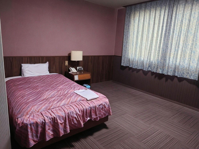Bedroom 2, Hotel Ito, Iwade