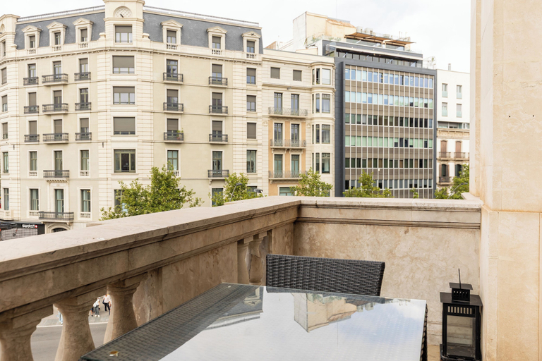 Exterior & Views 2, Uma Suites Passeig de Gracia 16, Barcelona
